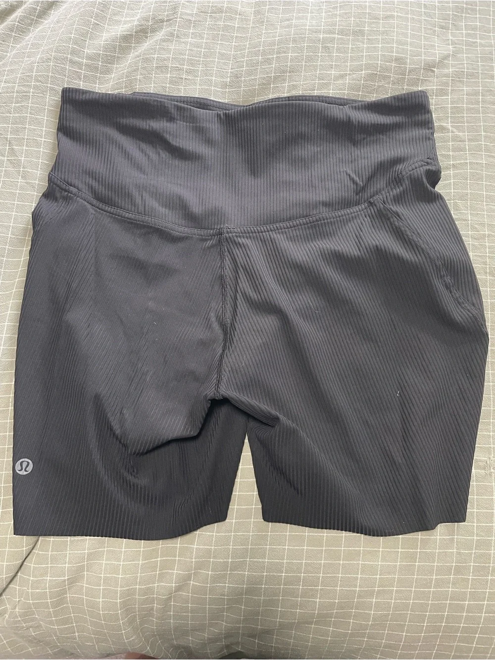 lululemon athletica Base Pace Ribbed High Rise Shorts 6” — Black - Picture 4 of 4